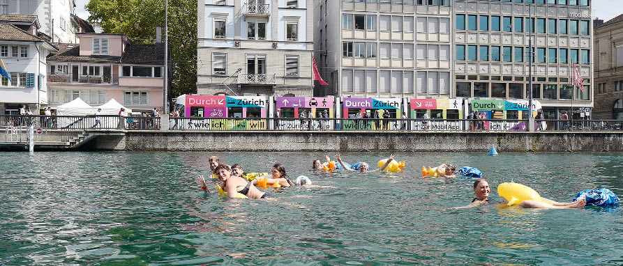 Limmatschwimmen und öffentlicher Verkehr: Eine Top-Kombination.